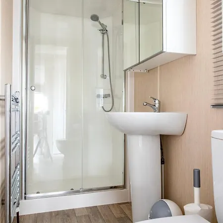 Appartement 2a Op Recreatiepark De Wielen *