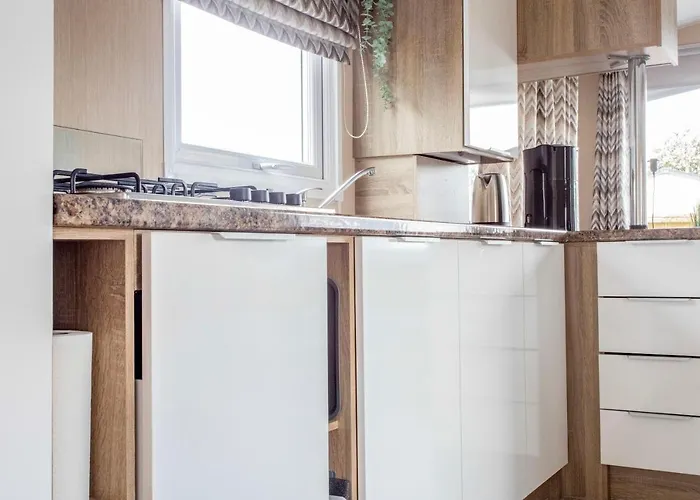 2a Op Recreatiepark De Wielen *